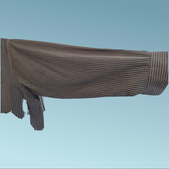 Van Heusen Men’s Dress Shirt - Size 17.5 - Picture 5 of 5